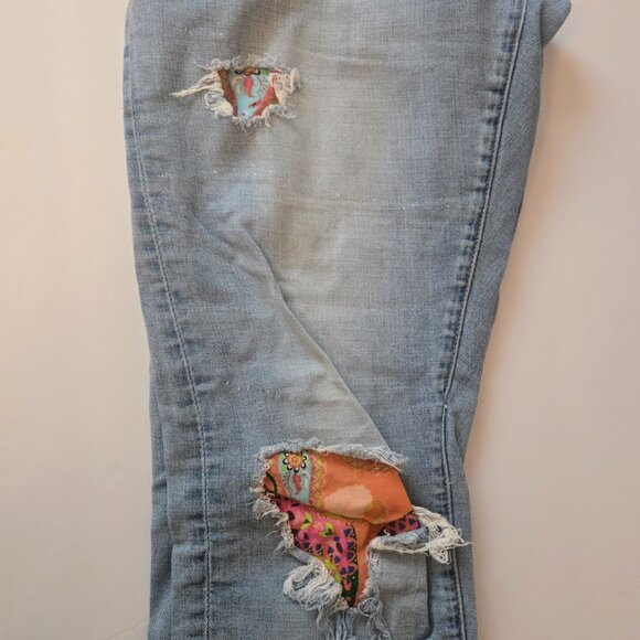 Lucky Brand Siena Cigarette distressed jeans Size 4/27 - Picture 4 of 6